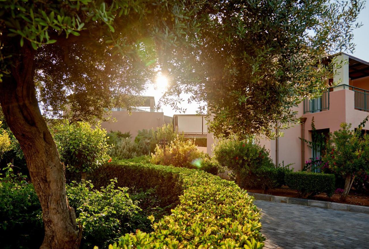 מלון Village Heights